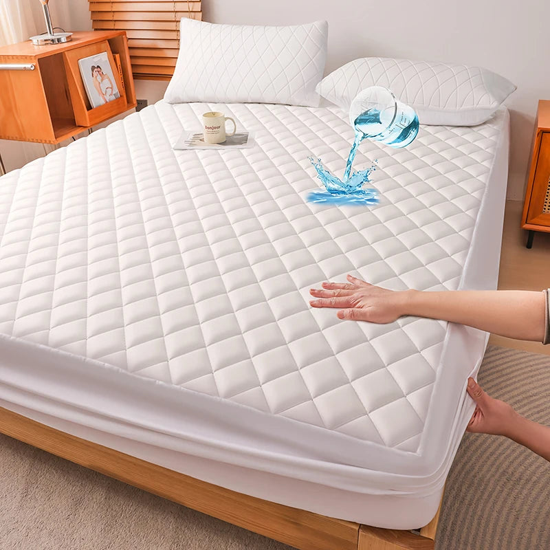Hgetve Waterproof Mattress Protector Soft Cooling Pad Cover